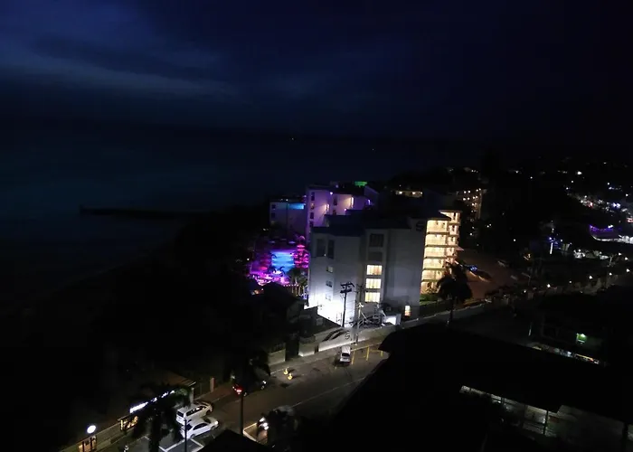 Irresistible View-mobay Club 1408 Apartment